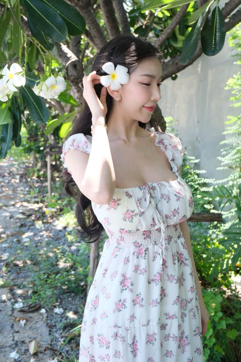 👩🏻🌸💖