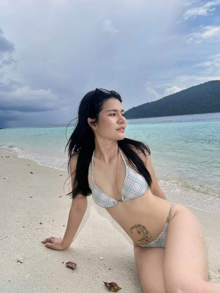 🐚🦋🔥
